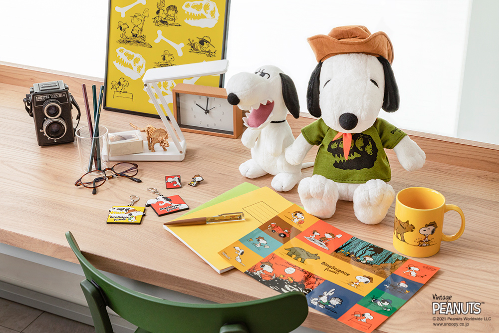 PEANUTS コラボグッズのイメージ